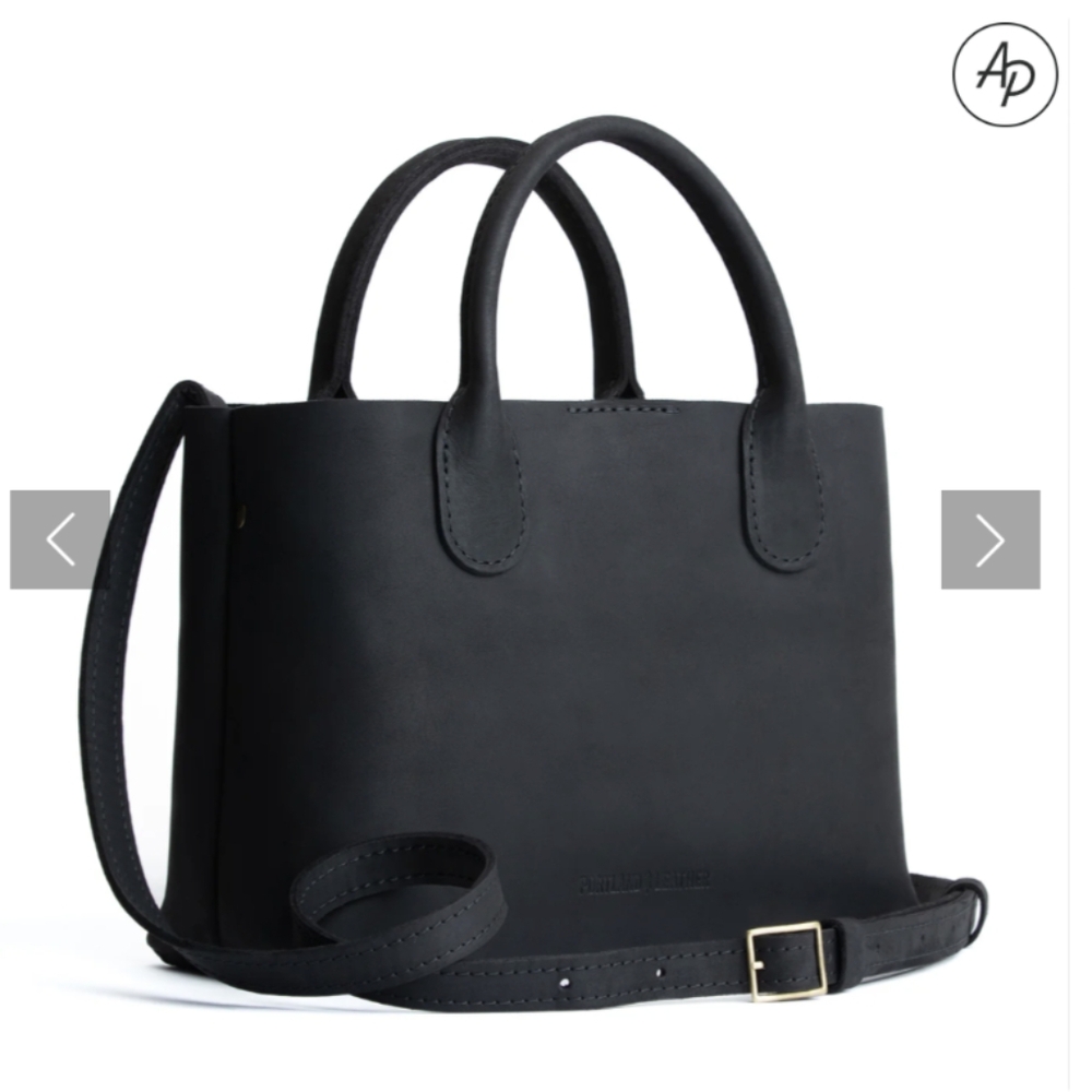 BNNU Shadow black zipper rainstorm crossbody